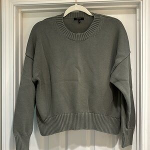 Quince organic cotton boyfriend sweater. Gray/blue size small